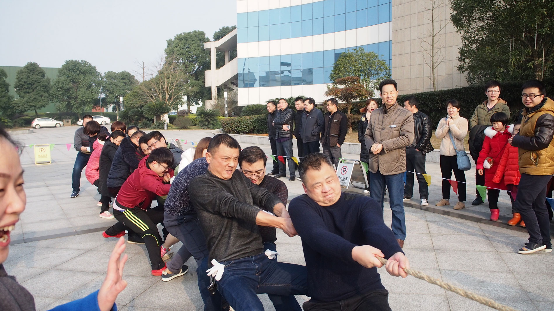 幸福金健人 欢喜闹元宵(图3) 幸福金健人 欢喜闹元宵(图3)